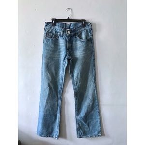 True Religion | Light Wash | Rainbow Bobby Jeans